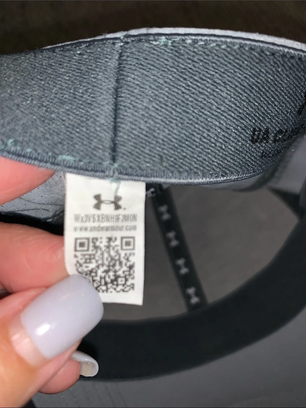 Gray Under Armour hat, cap medium large